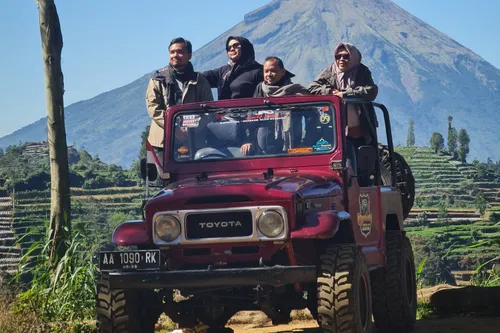 Jeep Trip Sunrise Sikunir